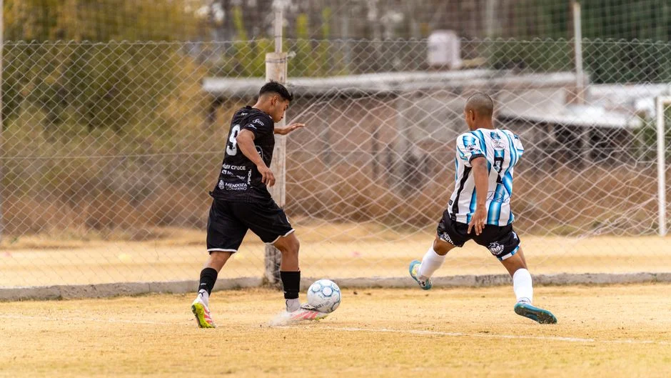 陈芋汐新动作难度再升级世锦赛夺冠概率引发热议（pc-aibosport）